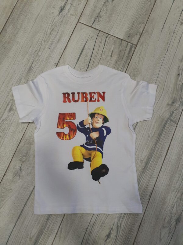 Camiseta cumpleaños personajes - Imagen 11